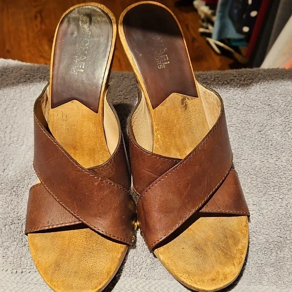 Michael Michael Kors wood leather heels size 8 sandals - Picture 2 of 8